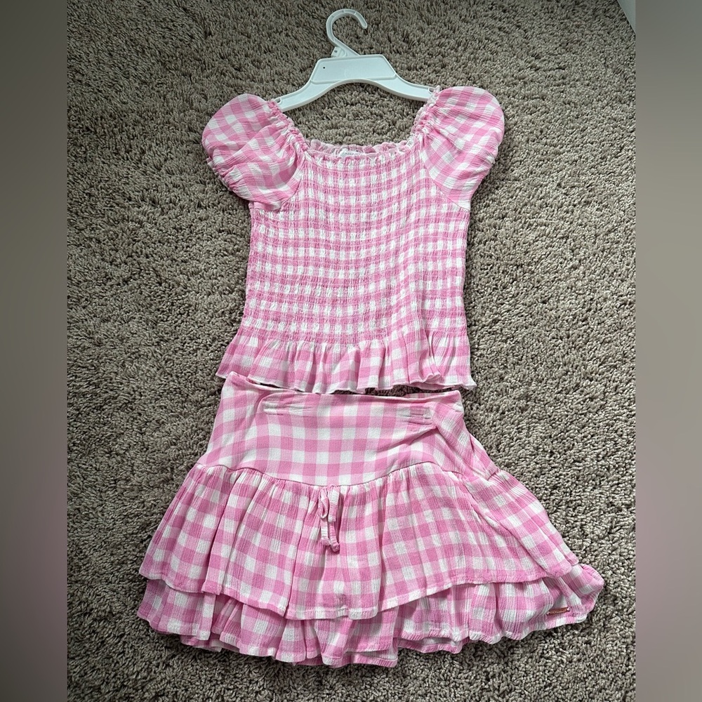 Skirt set link and white check size 10 tahari